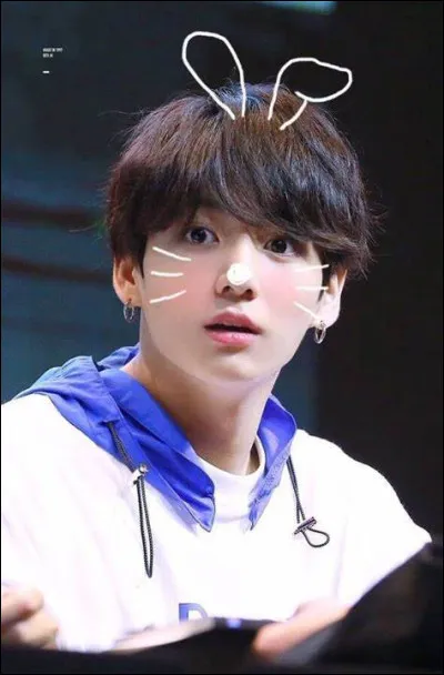 Quel âge a Jungkook en mai 2025 ?