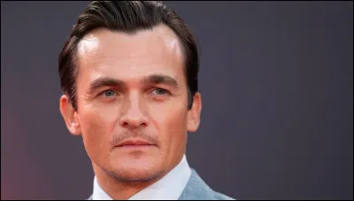 Dans le film "Hitman" de 2015, quel personnage est joué par cet acteur ?