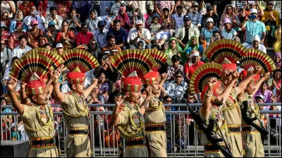 Quelle est la superficie de la ville de Peshawar située au Pakistan ?