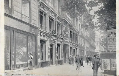 Dans quelle ville était situé l'ancien théâtre des Capucines ?
