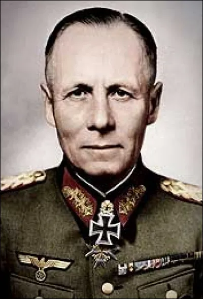 À quelle date Erwin Rommel entre-t-il dans l'armée allemande en tant qu'élève officier ?