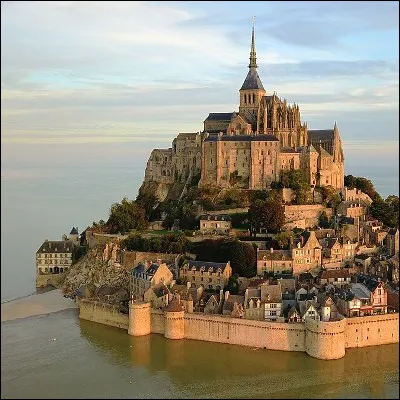 Quel phénomène naturel, aussi appelé lise, est réputé au Mont Saint-Michel ?