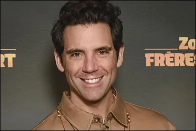 Dans quel pays est né ce chanteur ?