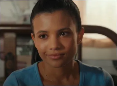 Voici Jackie. Elle a perdu sa famille dans un accident. Dans quelle série Netflix cela se passe-t-il ?