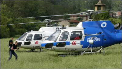 L'émission "La Carte aux trésors" était présentée par Nathalie Simon jusqu'à la saison 2005.