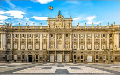 Quel est le roi actuel de lEspagne (en 2025) ?