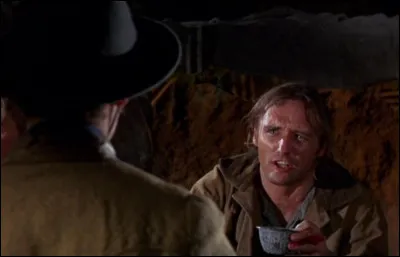 Hopper joue Moon Garrett dans ce film d'Henry Hathaway, qui est...