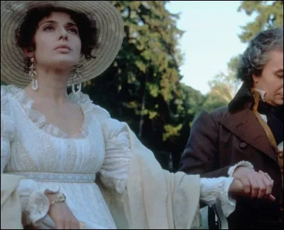 Bernard Rose a réalisé ce film, où Rossellini interprète Anna Marie Erdody, qui a pour titre...