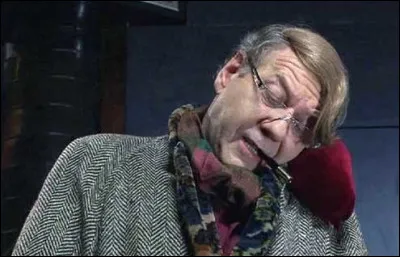 ... est le titre de ce film, réalisé par Jean-Pierre Mocky, avec Berroyer dans le rôle de l'inspecteur Castang.