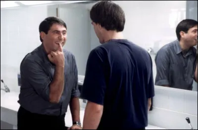 Cette image est issue d'un film de Dominik Moll, o&ugrave; L&oacute;pez joue Harry. Comment s'appelle ce film ?