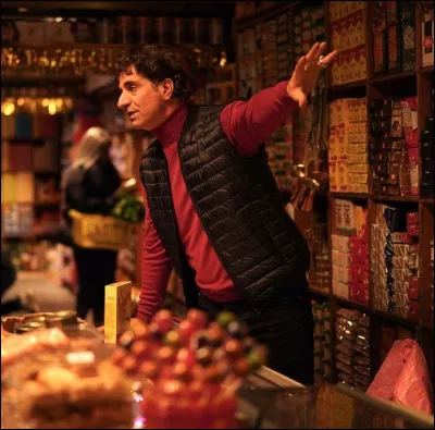 Abkarian joue Mansour dans ce film de Cédric Klapisch, qui est...