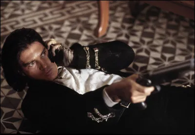 Robert Rodriguez a réalisé ce film, où Banderas interprète El Mariachi, qui a pour titre...