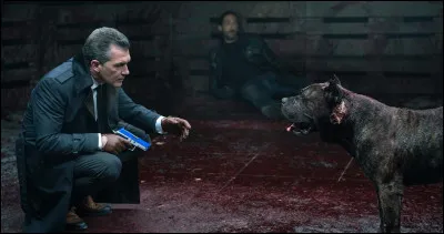 Cette image est issue d'un film de Paul Solet, où Banderas joue Blue. Comment s'appelle ce film ?