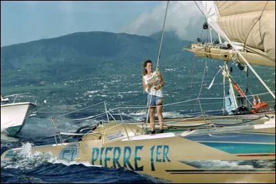 Sport : Quelle navigatrice est la première femme à avoir remporté la Route du Rhum ?