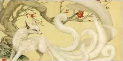 Combien de queues possède un renard légendaire appartenant à la mythologie et au folklore de la sphère culturelle d'Asie de lEst ?