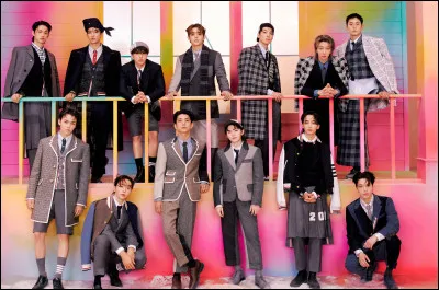 Qui compose et écrit pratiquement toutes les chansons de Seventeen ?