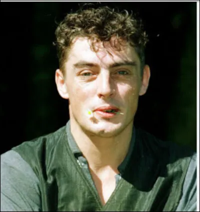 Comment meurt-il en 2011 ?