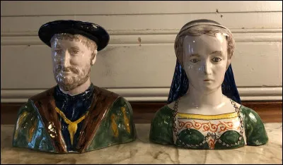 Revenons pour finir sur Catherine de Médicis. Comme expliqué en question 13 elle fut mère de trois rois. Voici quatre noms de reines de France. Laquelle n'était pas sa bru ?