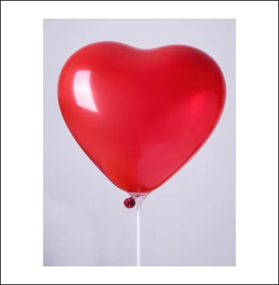 Ton crush arrive et te dit : « Salut, ça va ? Tu as lair fatiguée ! ». 
Que réponds-tu ?