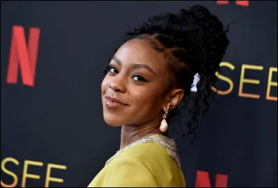 Comment s'appelle l'actrice d'Erica Sinclair ?