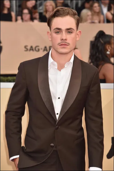 Comment s'appelle l'acteur de Billy Hargrove ?