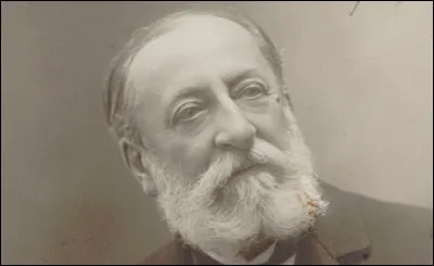 Qui est ce musicien classique français, compositeur de la suite pour ensemble instrumental ''Le Carnaval des animaux'' ?