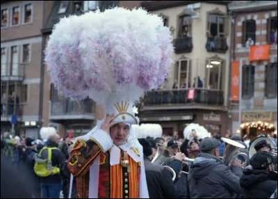 Quel est le nom de ce personnage de carnaval en Belgique ?