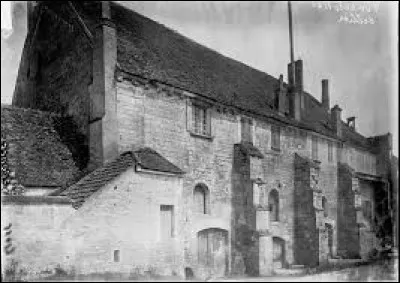Pour finir, je vous emm&egrave;ne &agrave; Vincelottes. Village Icaunais, il se situe dans l'ex r&eacute;gion ...