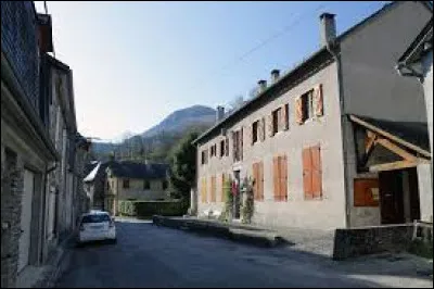 Nous partons maintenant &agrave; Bonac-Irazein. Village Ari&eacute;geois, il se situe dans l'ancienne r&eacute;gion ...