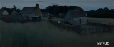 Que se passe-t-il au village après la fête du soir ?