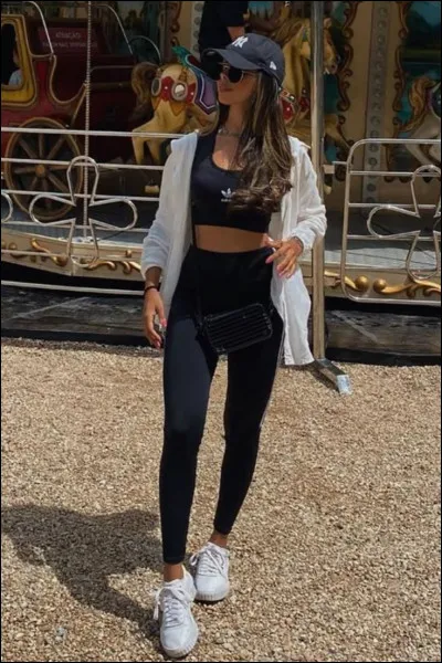 Quel outfit choisis-tu ?