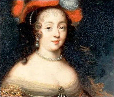 Qu'était (entre autres) la marquise de Sévigné ?