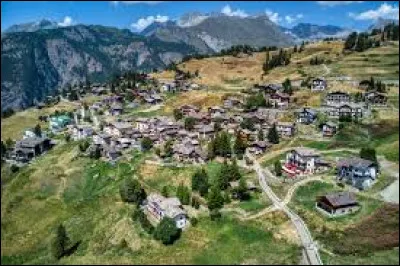 Quelle est la particularité de la commune italienne de Chamois ?