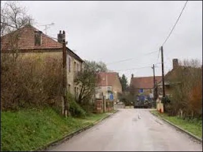 Je vous emmène maintenant à Brosses. Village Icaunais, il se situe dans l'ancienne région ...