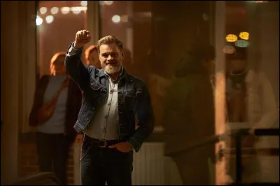 Cette image est issue d'un film d'Elsa Bennet et Hyppolyte Dard, où Cornillac joue Denis. Comment s'appelle ce film ?