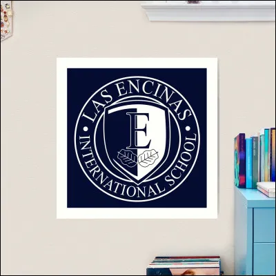 Dans quelle série retrouve-t-on le lycée de Las Encinas ?