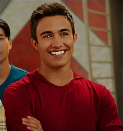 Dans quelle série trouve-t-on le lycée de Summer Cove ?