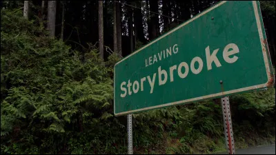 Dans quelle série apparaît la ville de Storybrooke ?