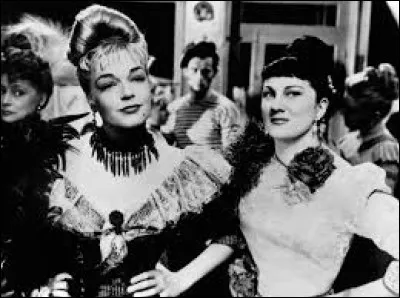 Jean-Pierre Rives a &eacute;t&eacute; un tr&egrave;s grand joueur de rugby, 59 s&eacute;lections en &eacute;quipe de France dont 34 en tant que capitaine, deux grands chelems. Comment le commentateur, Roger Couderc, l'avait-il surnomm&eacute; ?