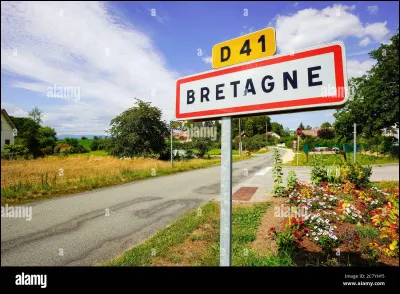 Combien de communes compte-t-on en Bretagne ?