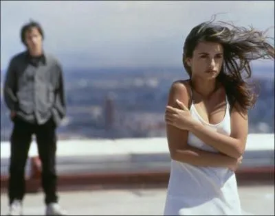 Quel est le remake amricain du film espagnol 'Ouvre les Yeux' dans lequel Penelope Cruz reprend d'ailleurs son rle ?