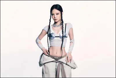 Dans quelle chanson de Jennie trouve-t-on cette phrase dans les paroles ? 
"Don't bore us, take you to the chorus"