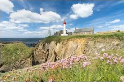 De combien de départements la région Bretagne est-elle constituée ?