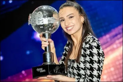 Qui a été son partenaire dans ''Danse avec les stars'' ?