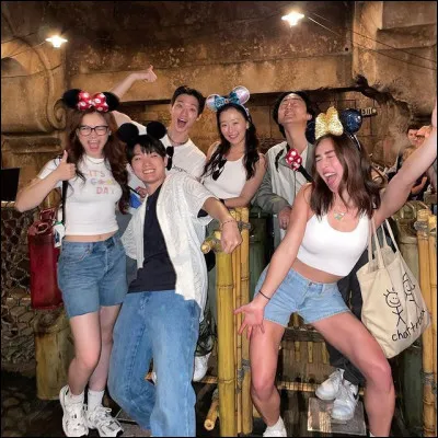 Tu débarques dans une nouvelle école que fais-tu ?