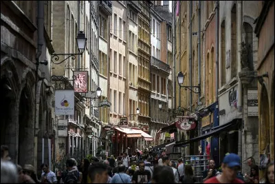 Ce quartier Saint-Jean est un quartier de quelle grande ville ?