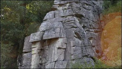 Quel est le nom de l'astéroïde qui a tué les dinosaures ?