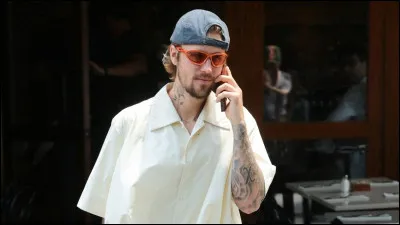 Quel artiste a assur&eacute; la premi&egrave;re partie des concerts de Taylor Swift en 2009 ?