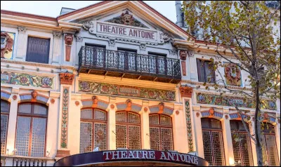 Dans quelle grande ville ''Le théâtre Antoine'' est-il situé ?