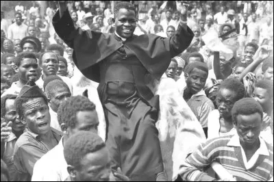 De quel pays Fulbert Youlou fut-il le premier président ?